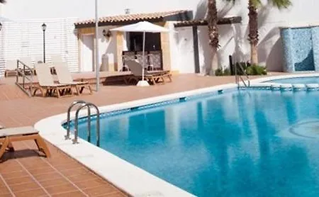 La Familia Gallo Rojo El Campello