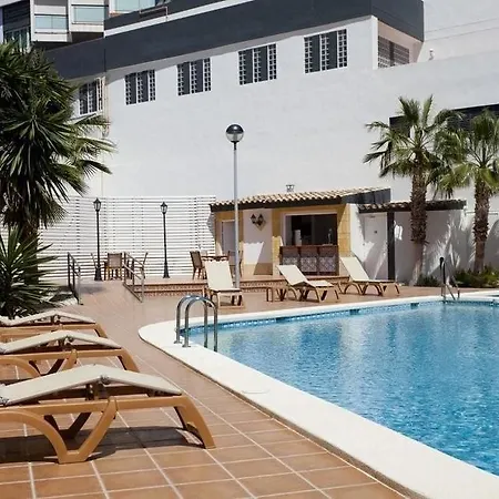 La Familia Gallo Rojo