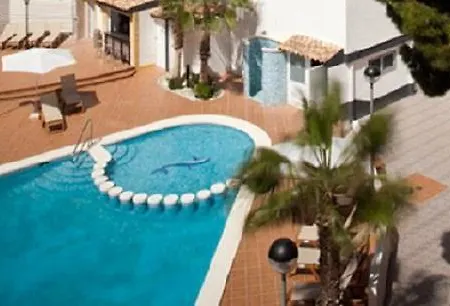 Hotell La Familia Gallo Rojo El Campello