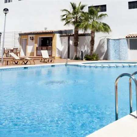 La Familia Gallo Rojo Hotell 4*