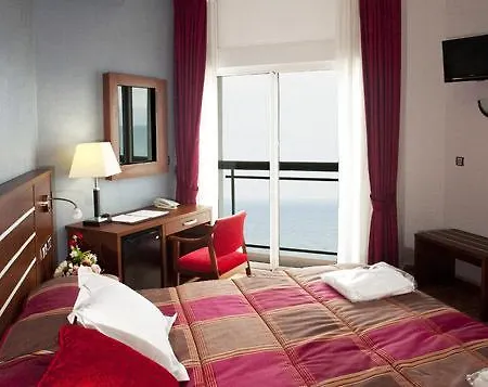 La Familia Gallo Rojo Hotell